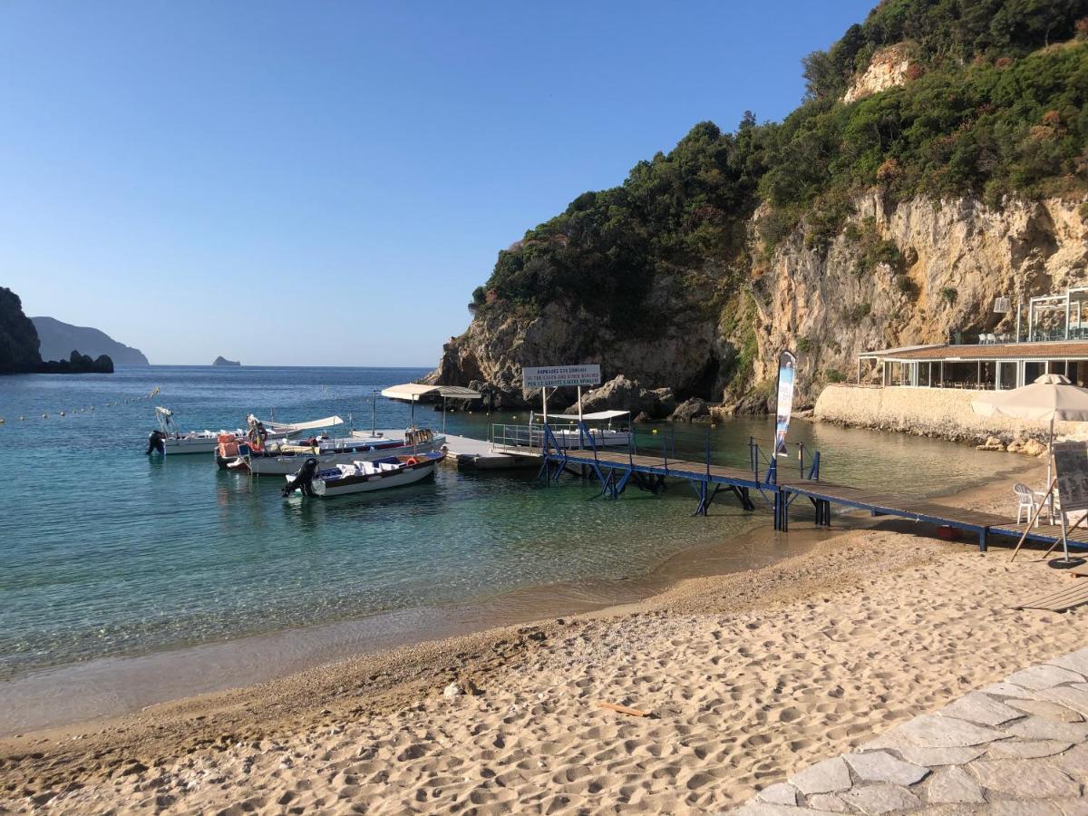 Villa Ampelaki 30 meters to beach Paleokastritsa Buitenkant foto