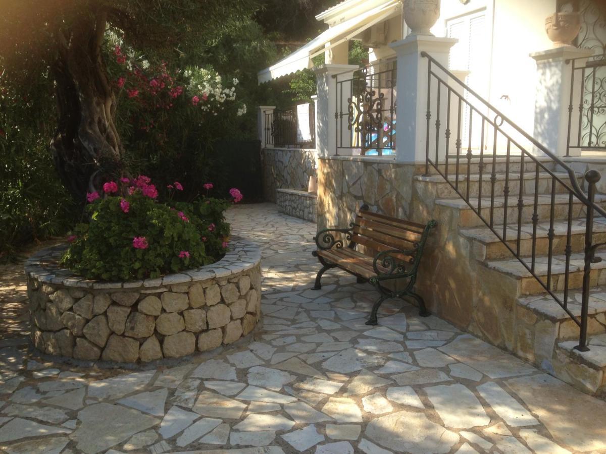 Villa Ampelaki 30 meters to beach Paleokastritsa Buitenkant foto